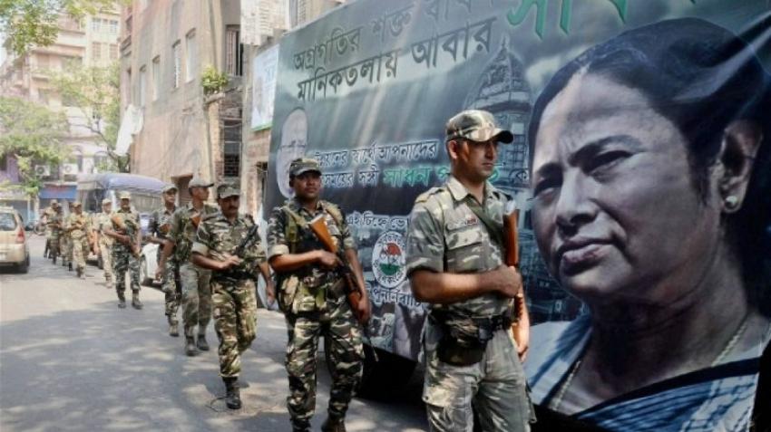 पश्चिम बंगाल : पंचायत चुनाव में जमकर गोलीबारी और बम विस्फोट। हिंसा में13 की मौत।